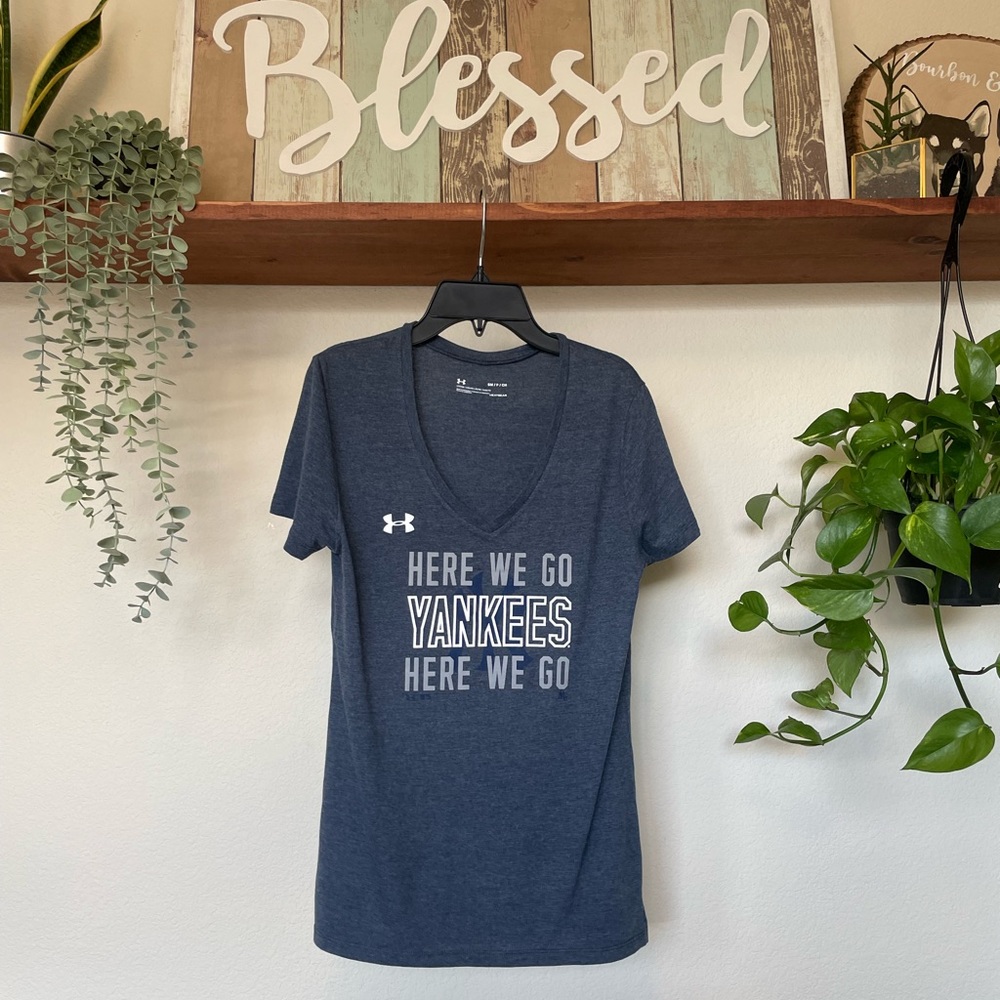 Under Armour | New York Yankees V Neck Tee